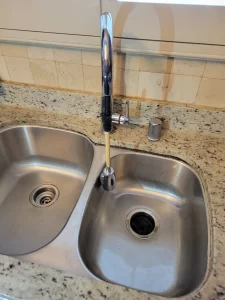 premier-home-updates-retrofit-sink-faucet-3